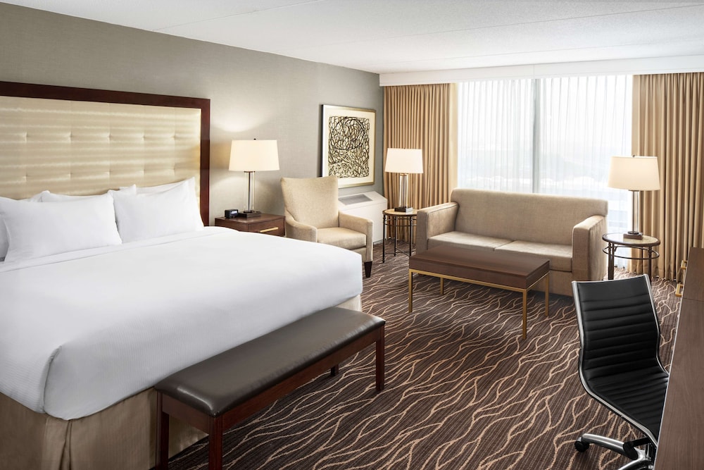 Hilton Kansas City Airport - photo 8