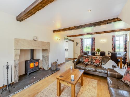 Warth House Uk44209