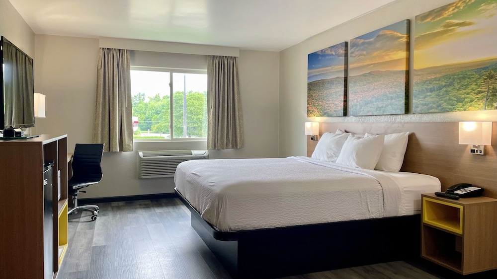 Days Inn by Wyndham Columbus IN - photo 10
