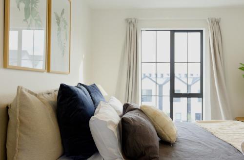 Modern Townhouse Prime Location Carpark — 4-Star Luxury Hotel in Christchurch, New Zealand