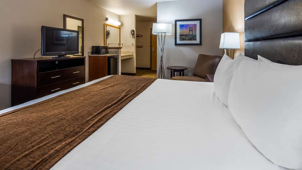 Best Western Oak Meadows Inn - photo 6