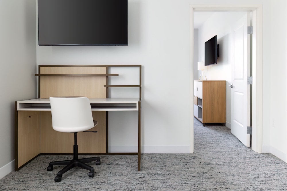 TownePlace Suites Pleasanton - photo 5