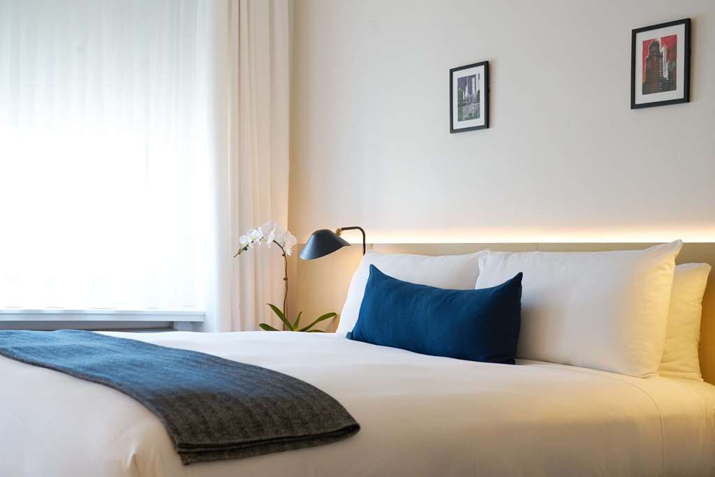 Ambassador Chicago part of JdV by Hyatt - photo 5