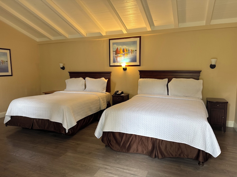 Carmel Resort Inn - photo 51