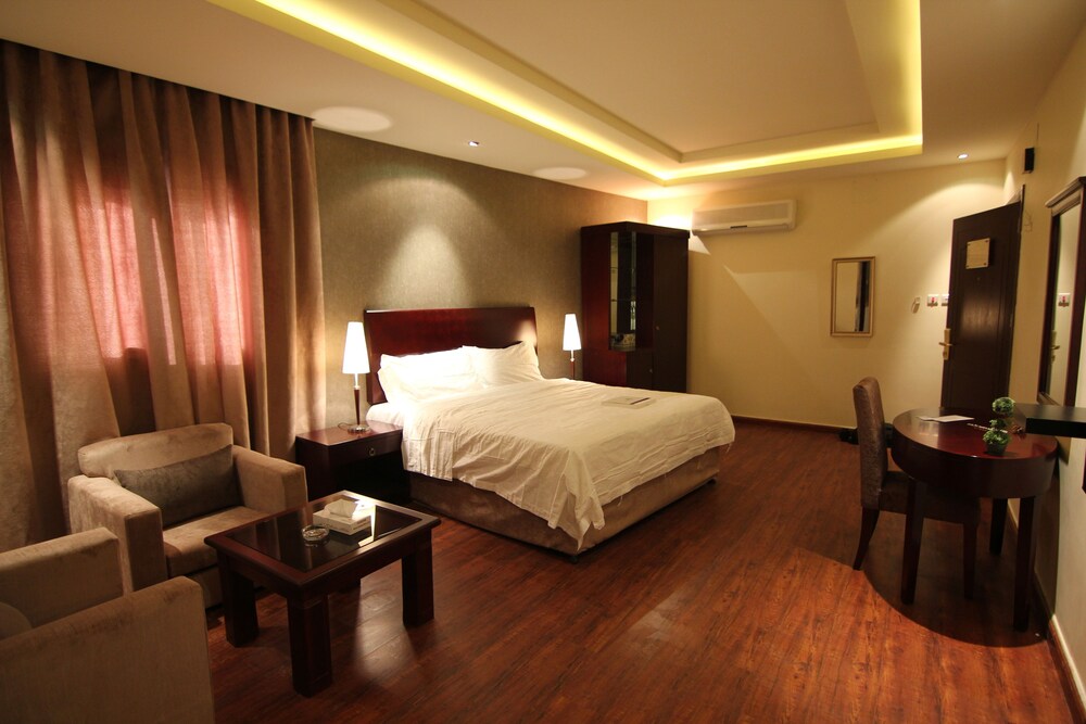 Rawaq muzaliah - last minute hotel in Riyadh