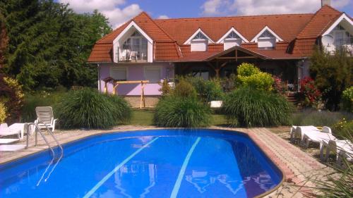 Ráski Vendégház - last minute hotel in Unknown City