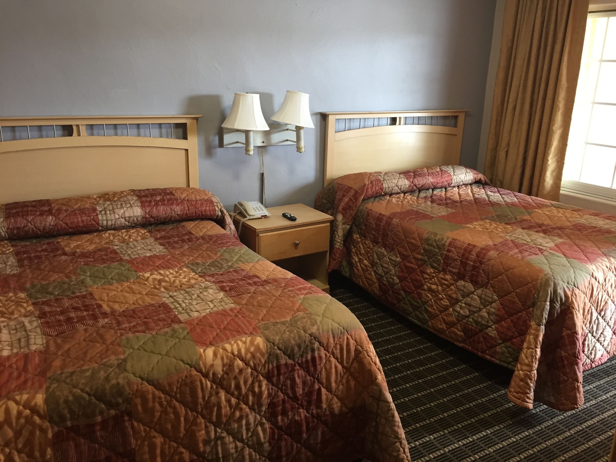 Economy Motel - photo 5