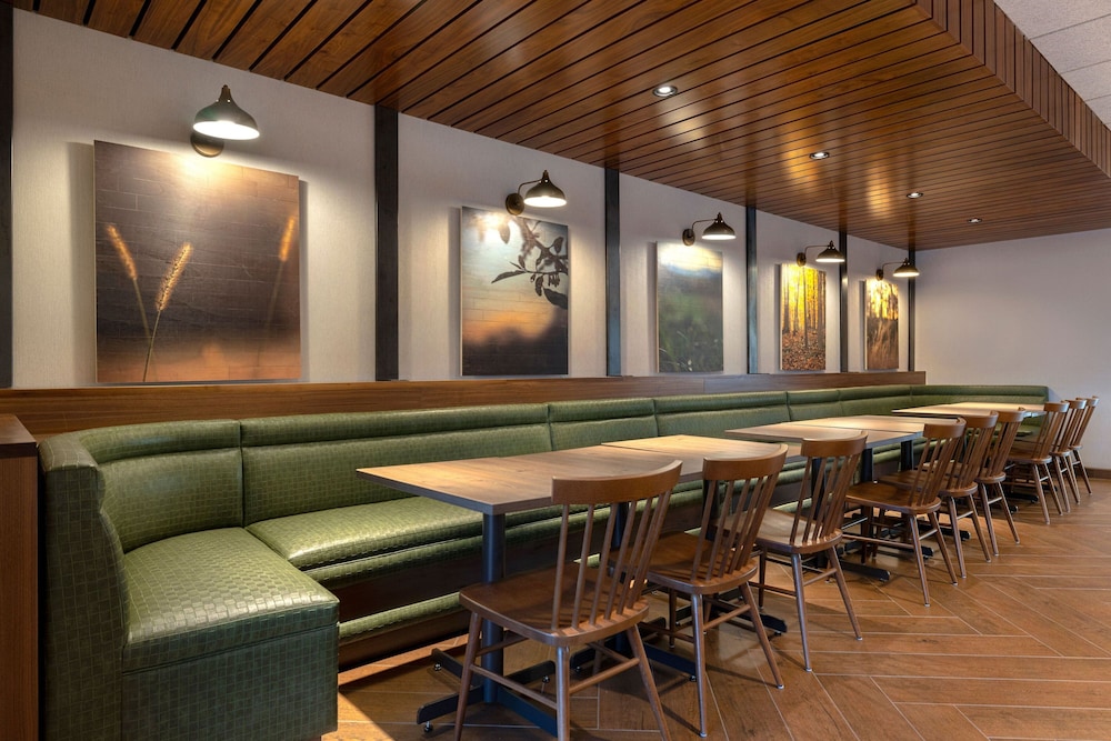 Fairfield Inn & Suites by Marriott Denver Airport at Gateway Park - photo 45