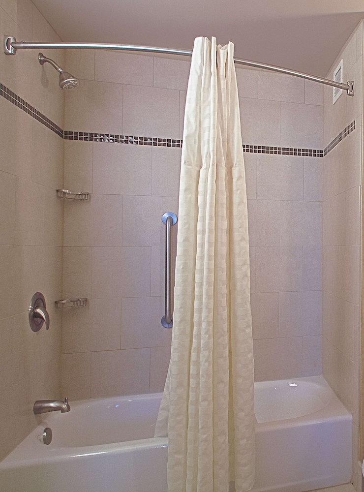 Embassy Suites Columbus Airport - photo 17