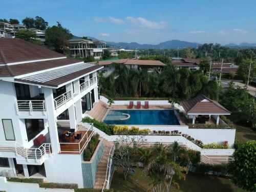 Phuket Superior Sunrise Sea View Private Pool Villa — 4-Star Luxury Hotel in Phuket, Thailand