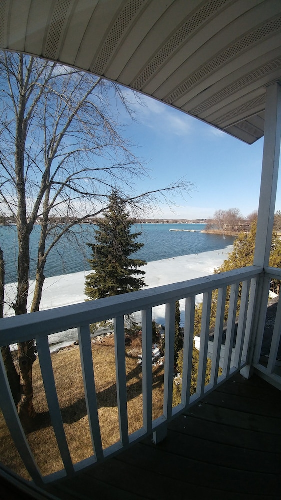 Snug Harbor Inn - photo 117