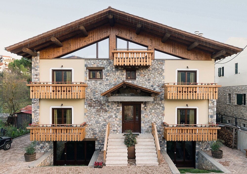 Alpine Aria — hotel in Kalavryta