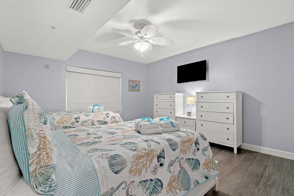 Tidewater Beach Luxury Penthouse With Resort Amenities and a View - photo 4