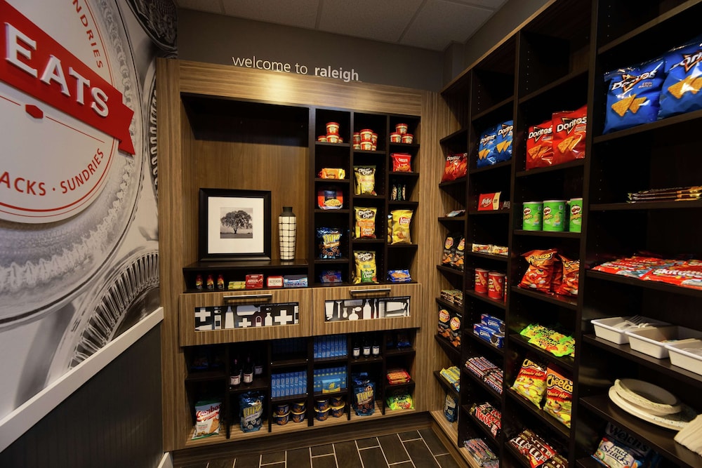 Hampton Inn & Suites Raleigh Cary Lenovo Center - photo 47