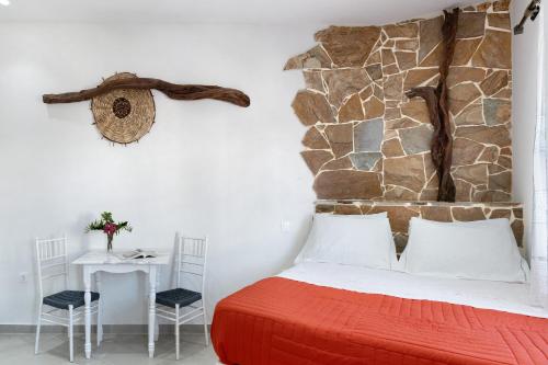 Politimis Studio N1 — 4-Star Luxury Hotel in Amorgos, Greece