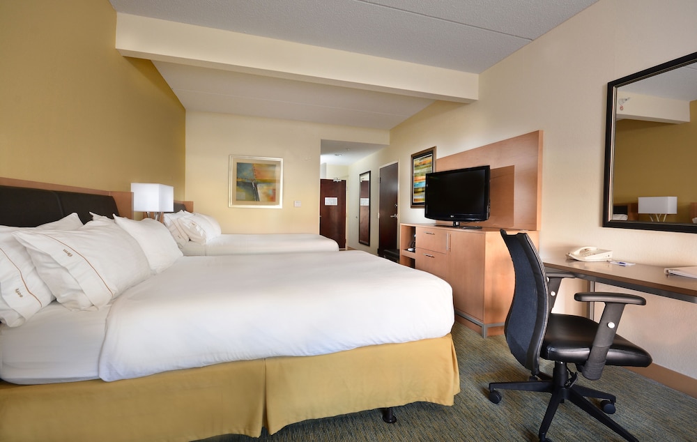 Holiday Inn Express Hotel & Suites High Point South by IHG - photo 11