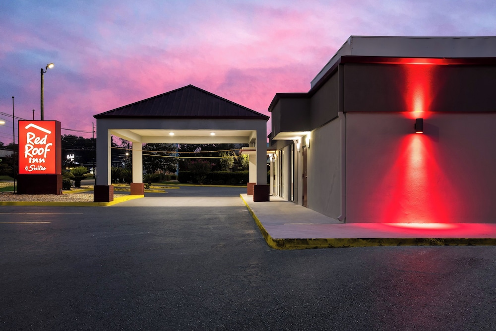 Red Roof Inn & Suites Statesboro University - photo 28