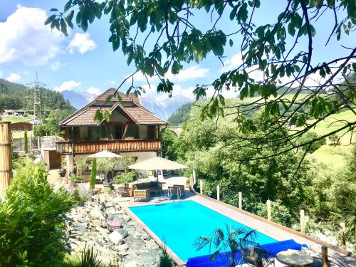 Villa Evy — 5-Star Luxury Hotel in Mutters, Austria