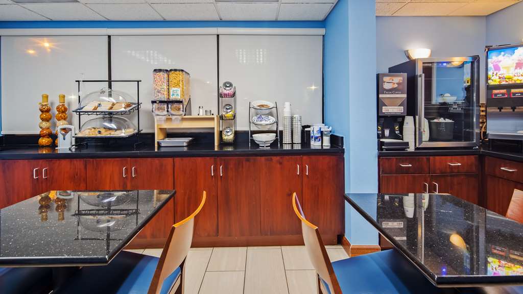 SureStay Hotel by Best Western Lenoir City - photo 6
