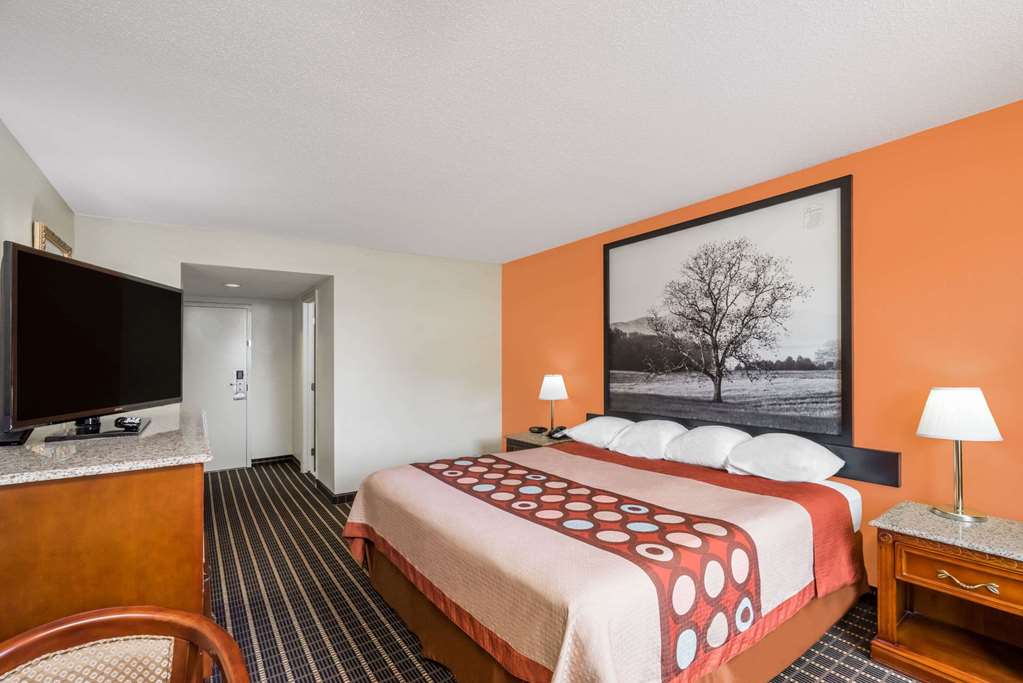 Super 8 by Wyndham Dandridge - photo 12