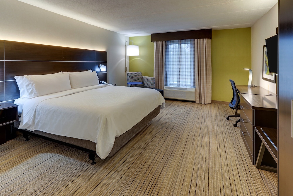 Holiday Inn Express & Suites Troy by IHG - photo 28