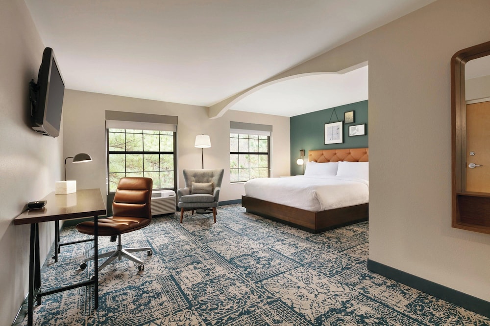 Four Points by Sheraton Raleigh Arena - photo 6