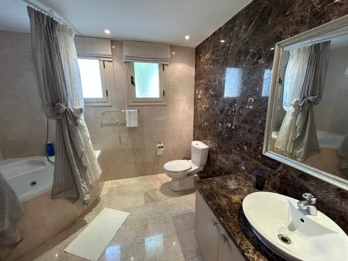 SeaView 6 Bedroom Villa & Private Pool