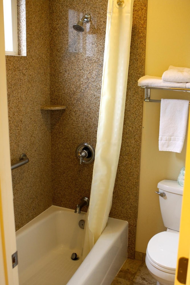San Luis Inn And Suites - photo 42