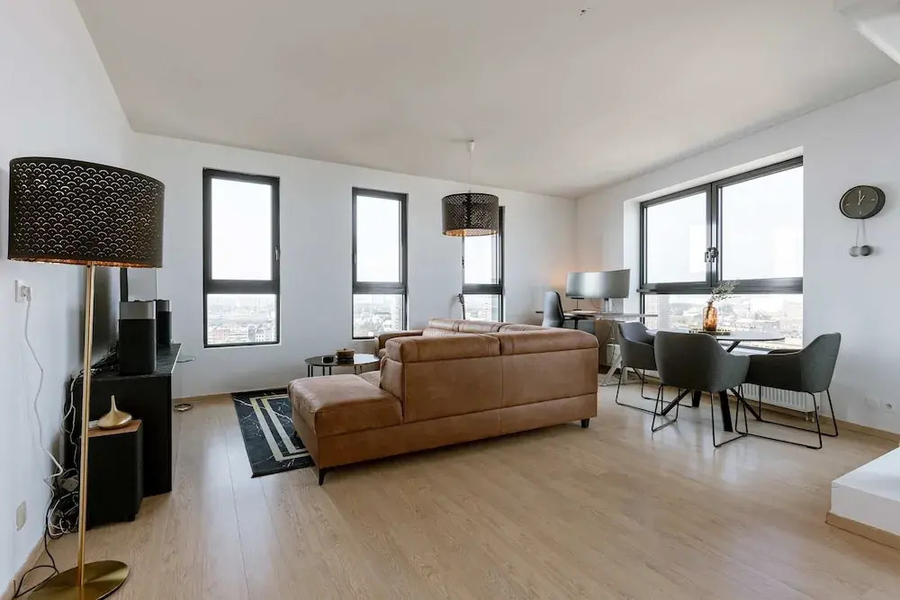 Stylish Two Bedroom Apartment in Antwerp — 4-Star Luxury Hotel in Antwerpen, Belgium