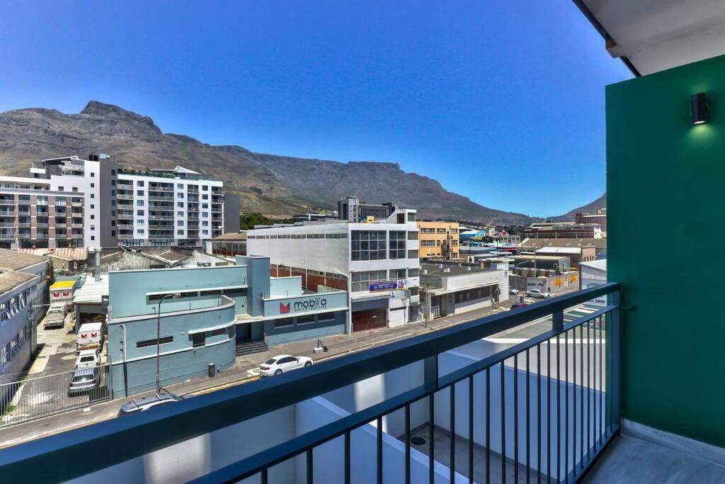 Contemporary arty Studio Balcony Mountain views