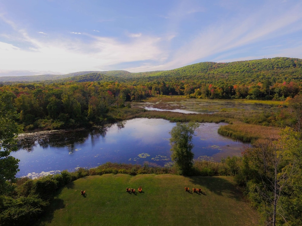 Hampton Inn & Suites Berkshires Lenox - photo 47