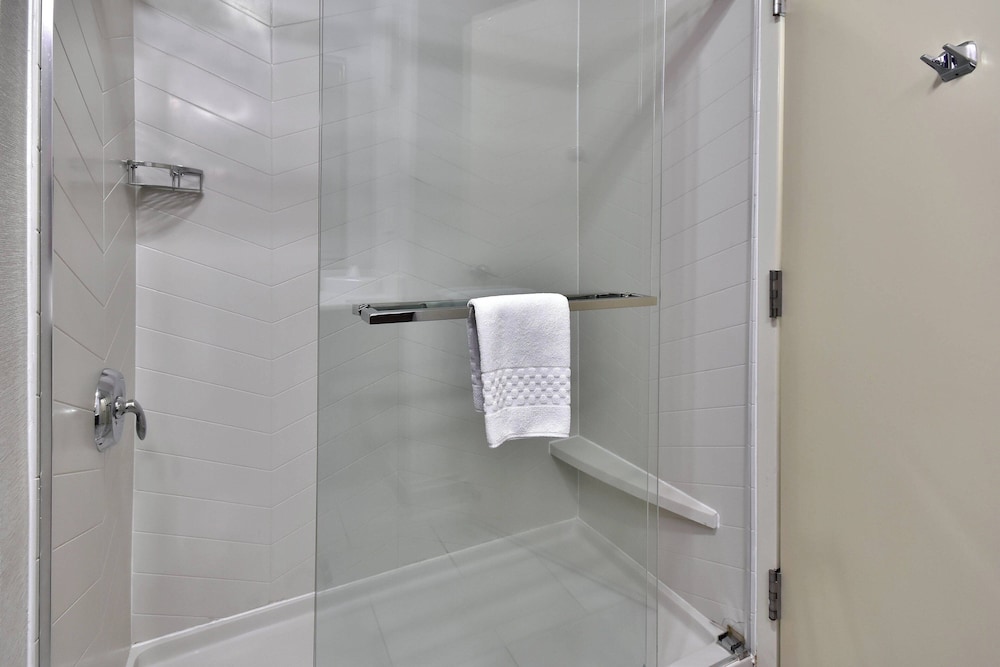 Fairfield by Marriott Inn & Suites Richmond Innsbrook - photo 32