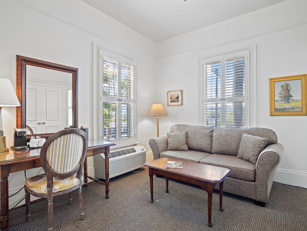 The Upham Hotel - photo 19