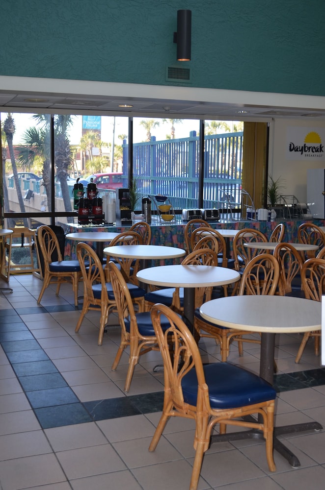 Days Inn by Wyndham Panama City Beach Beachfront Resort - photo 69
