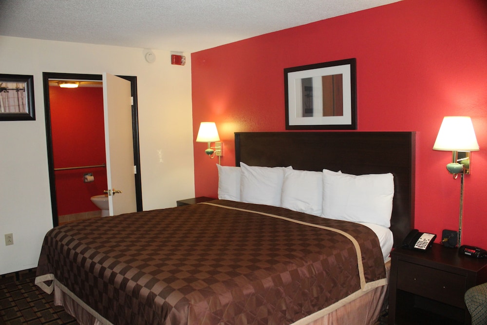 Americas Best Value Inn Fredericksburg N - photo 6