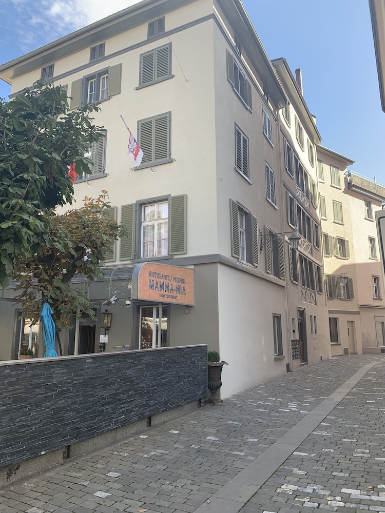 Altstadtwohnung — hotel in Chur