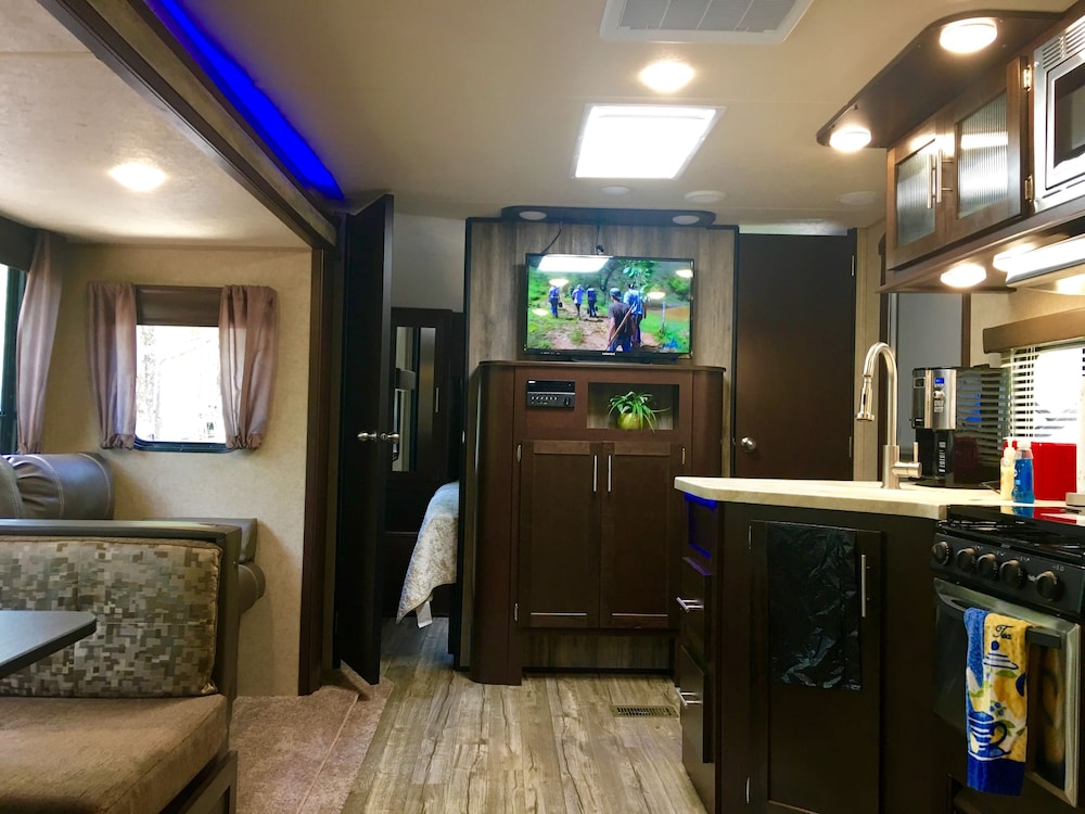 Enduro RV Citrus Valley Resort - photo 38