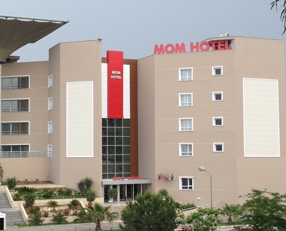 Mom Hotel — Izmir