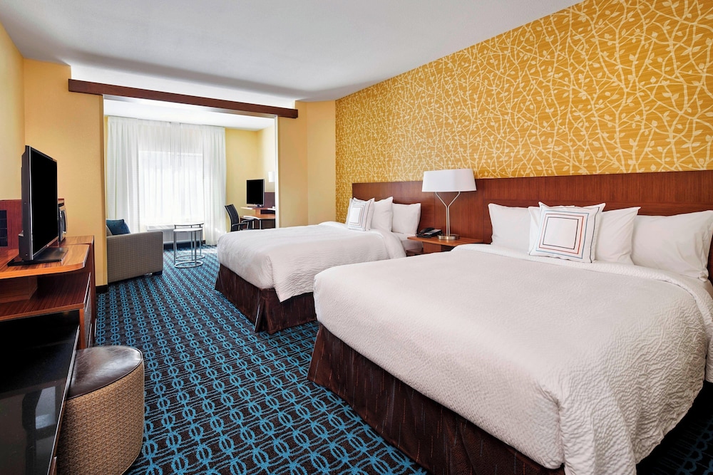 Fairfield Inn & Suites by Marriott Alexandria - photo 7