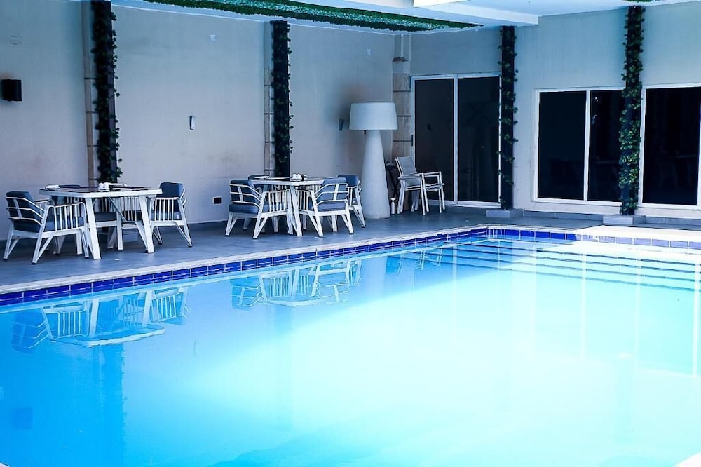 T E L E By Summerset Continental Hotel Maitama in Abuja, Nigeria