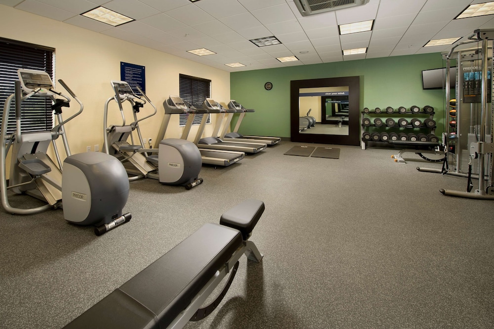 Hampton Inn & Suites Buffalo Airport - photo 13