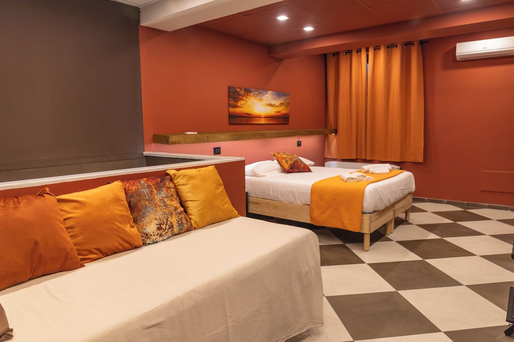 Arena Albaro House — 4-Star Luxury Hotel in Genoa, Italy