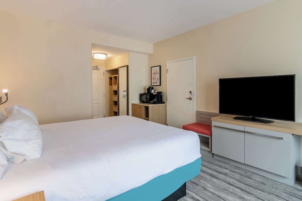 Hilton Garden Inn Madison West Middleton - photo 18