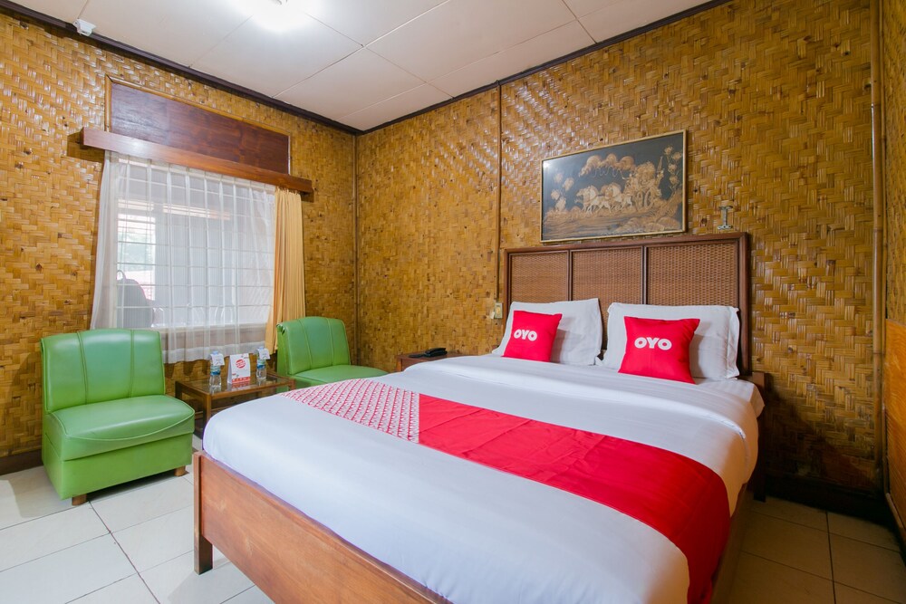 OYO 1924 Hotel Rafflesia in Sukabumi, Indonesia