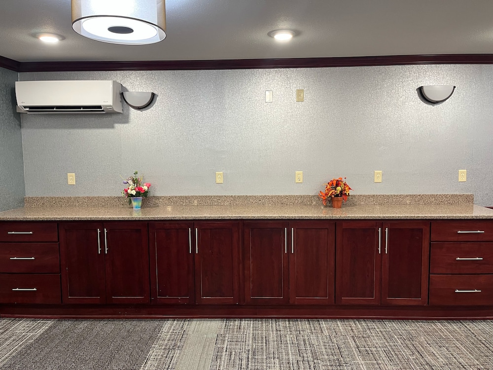 Fireside Inn and Suites - photo 65