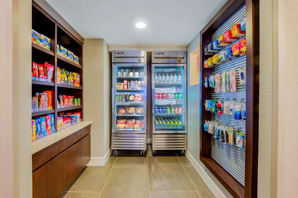 La Quinta Inn & Suites by Wyndham Baltimore BWI Airport - photo 83