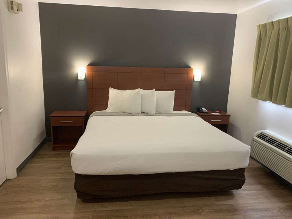 Studio 6 Extended Stay Hampton VA Langley AFB Area - photo 6