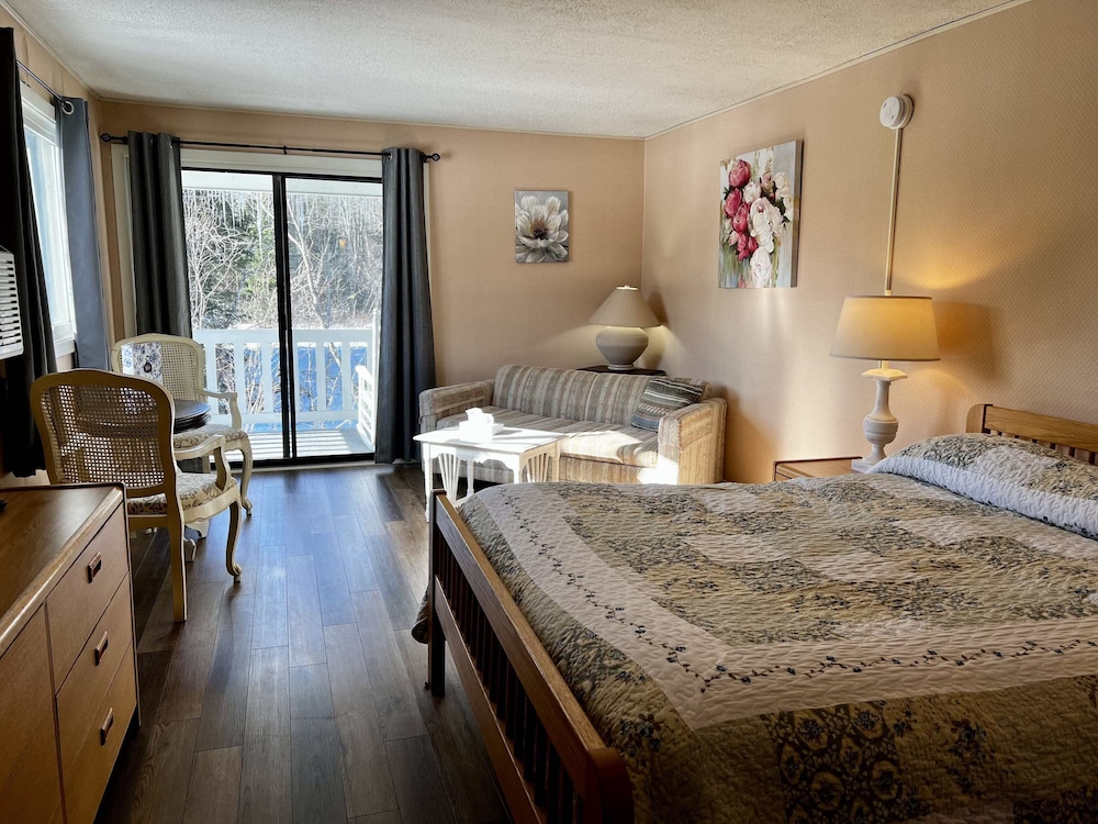 The Wayside Inn - photo 24