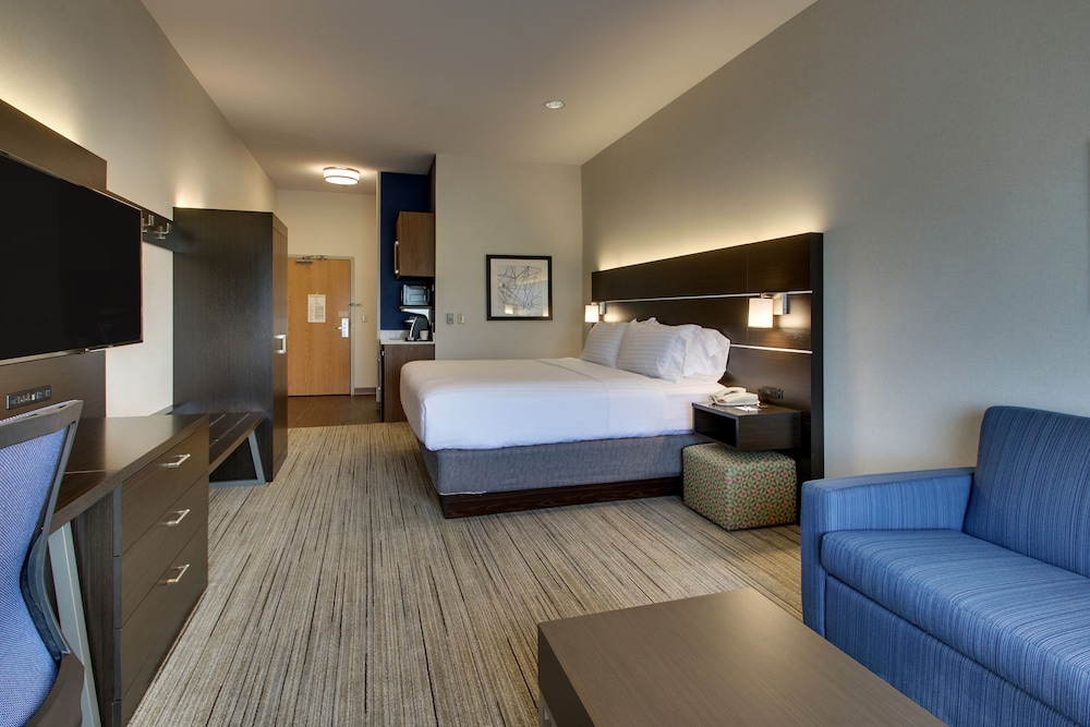 Holiday Inn Express & Suites Morris by IHG - photo 25