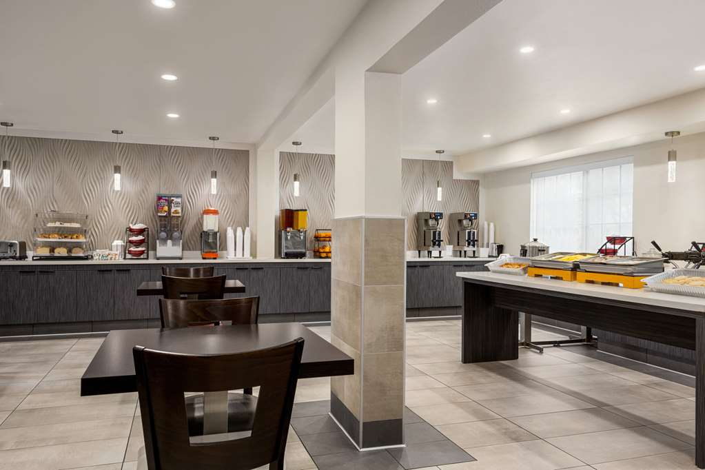 Ramada by Wyndham Anaheim Convention Center - photo 47
